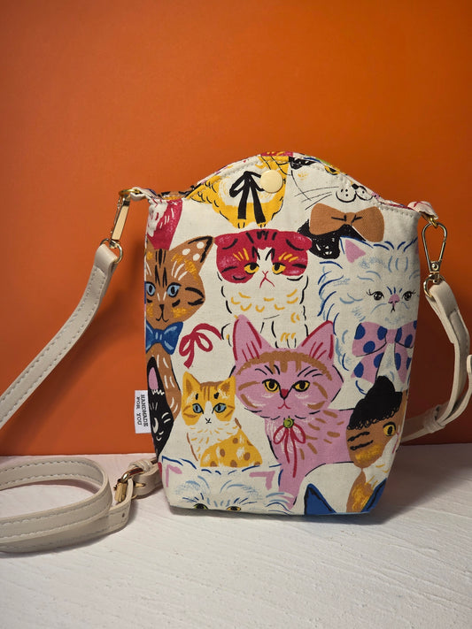 B11 Crossbody Bag (L)