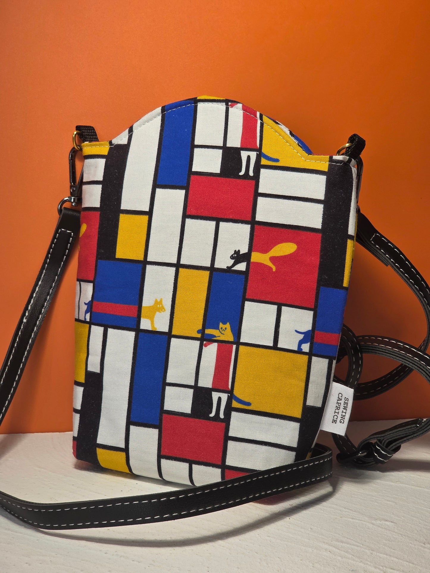 B11 Crossbody Bag (L)