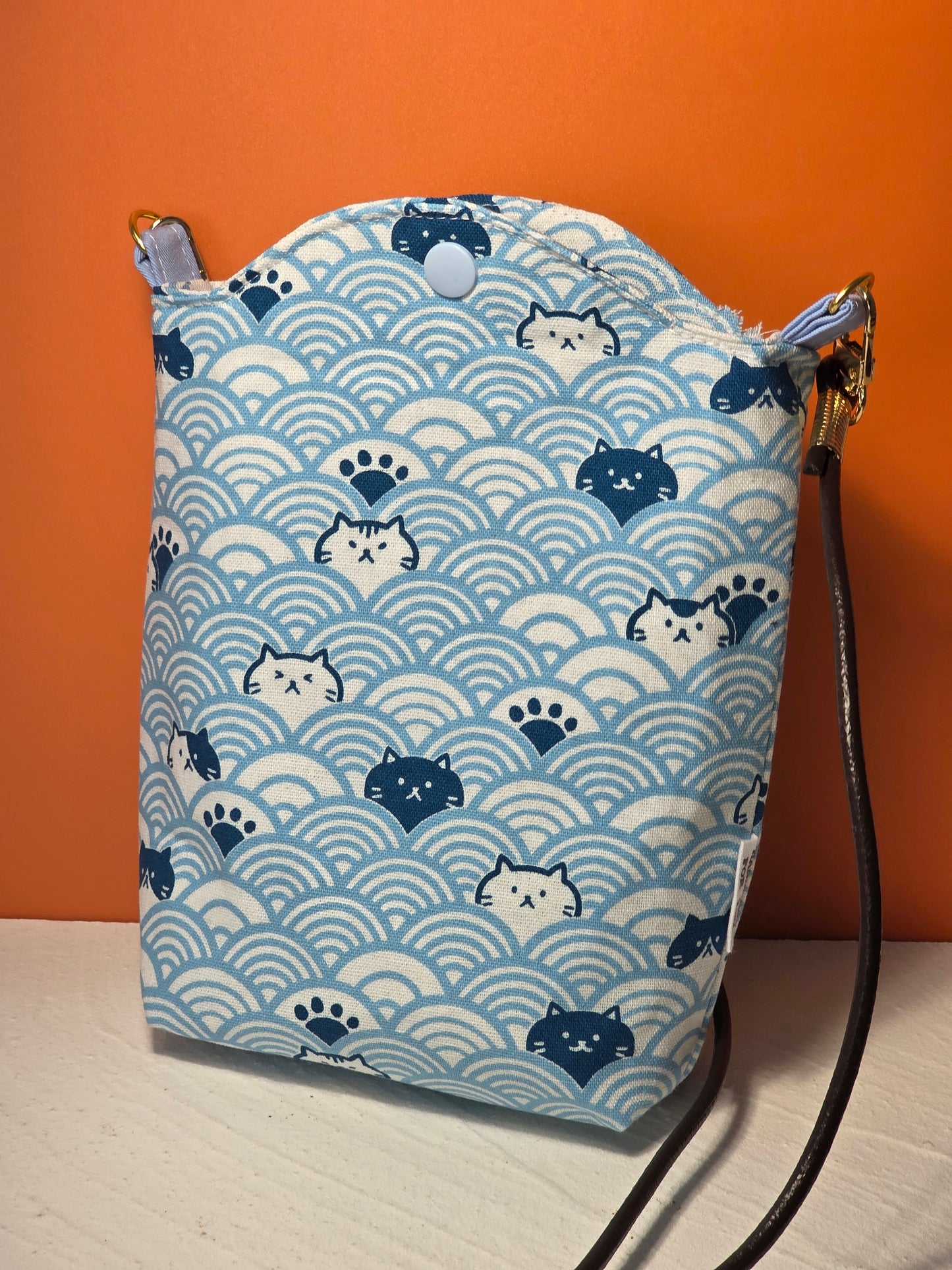 B11 Crossbody Bag (L)