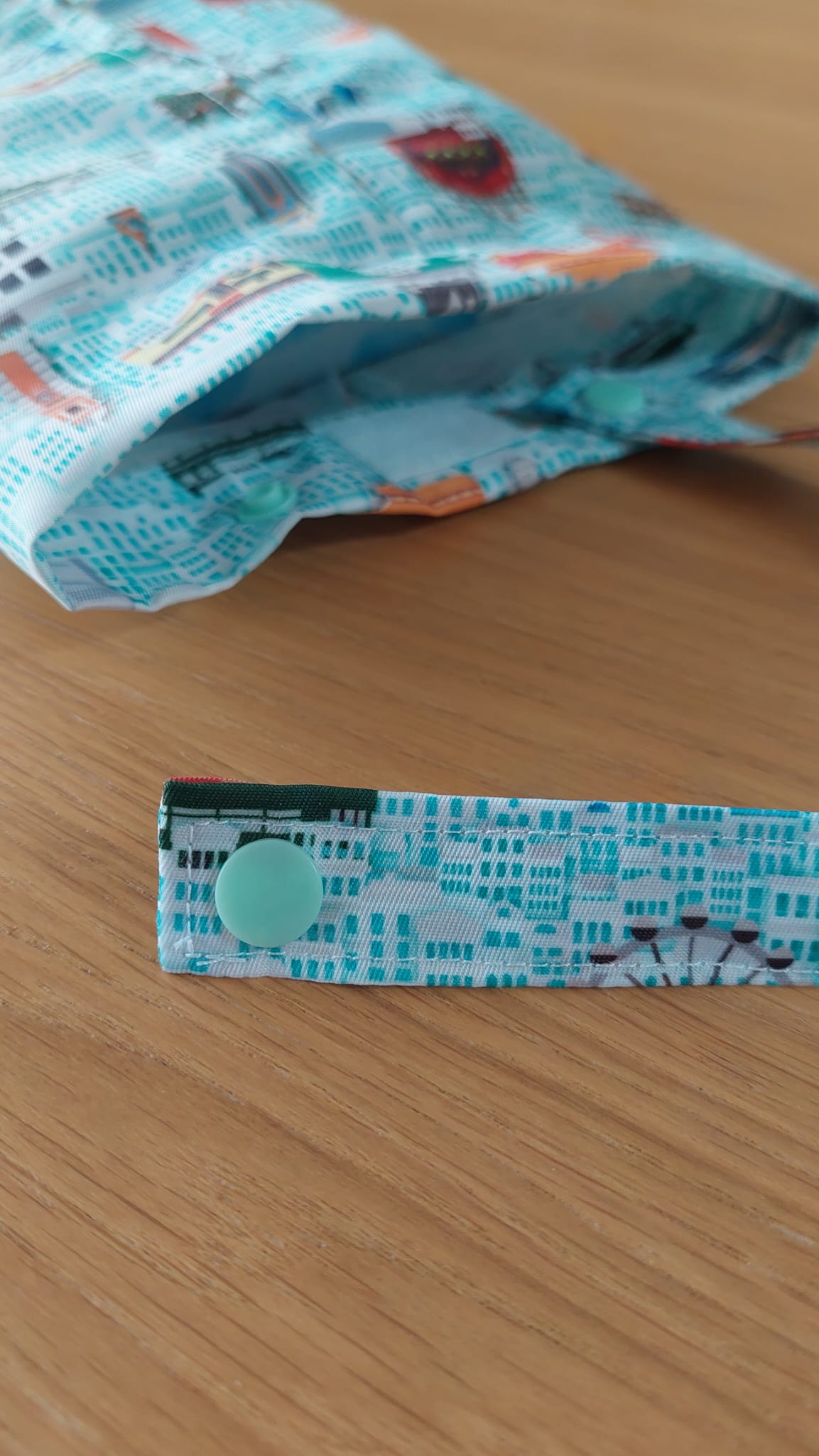 HKH03 Hanging Tissue Box Holder