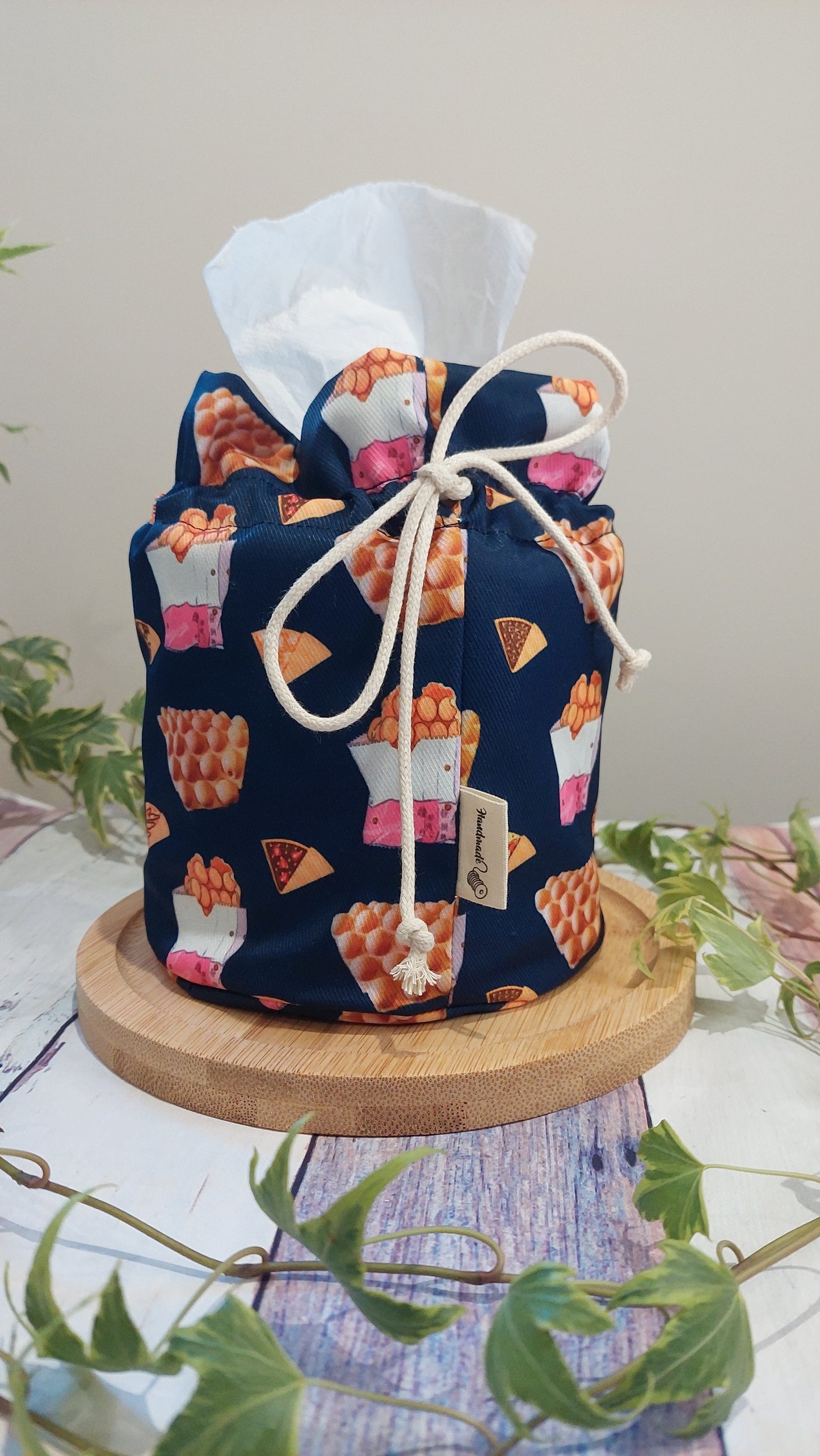 H01 Tissue Roll Holder