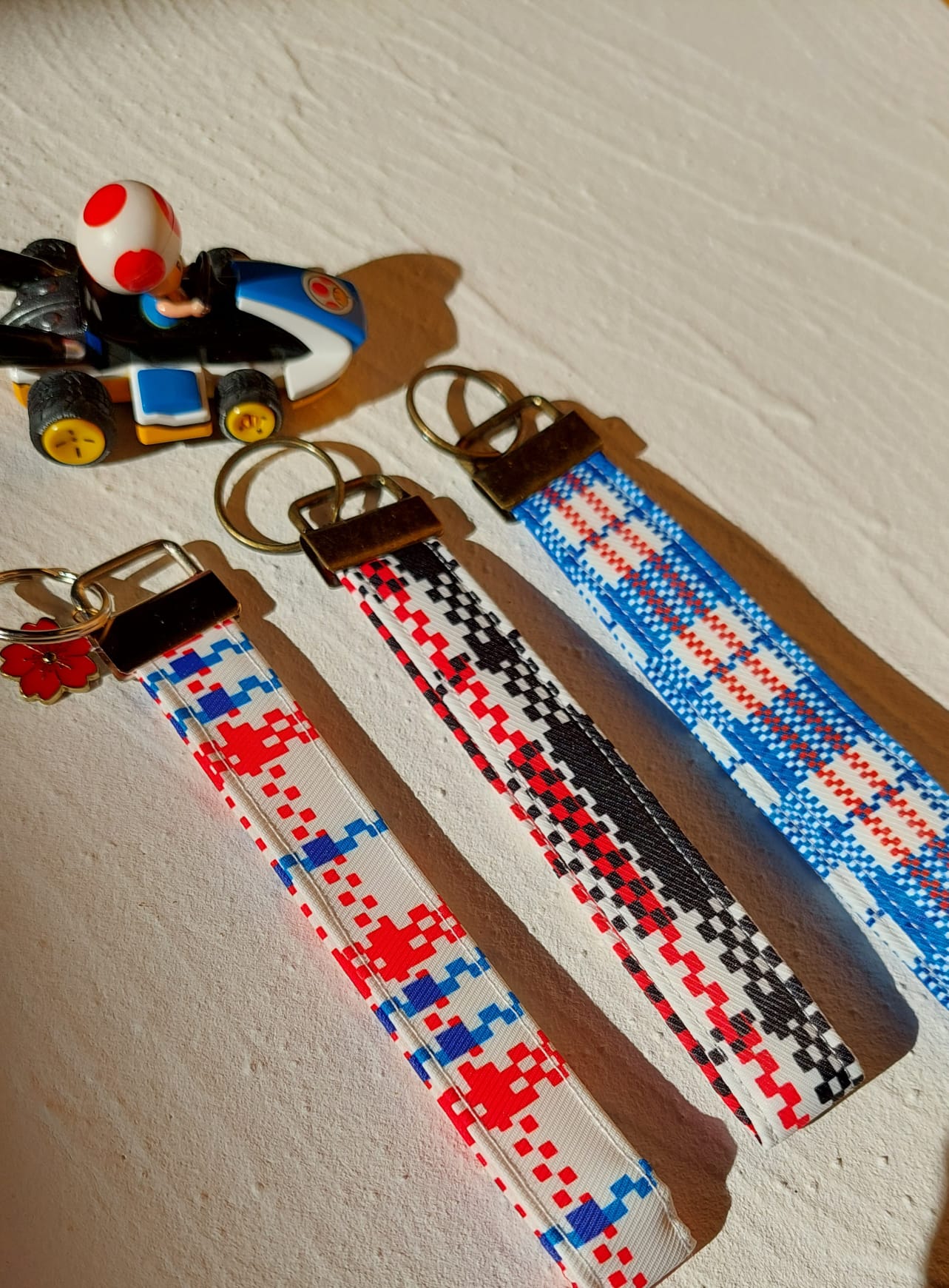 HKA01 : Wristlet Keychain