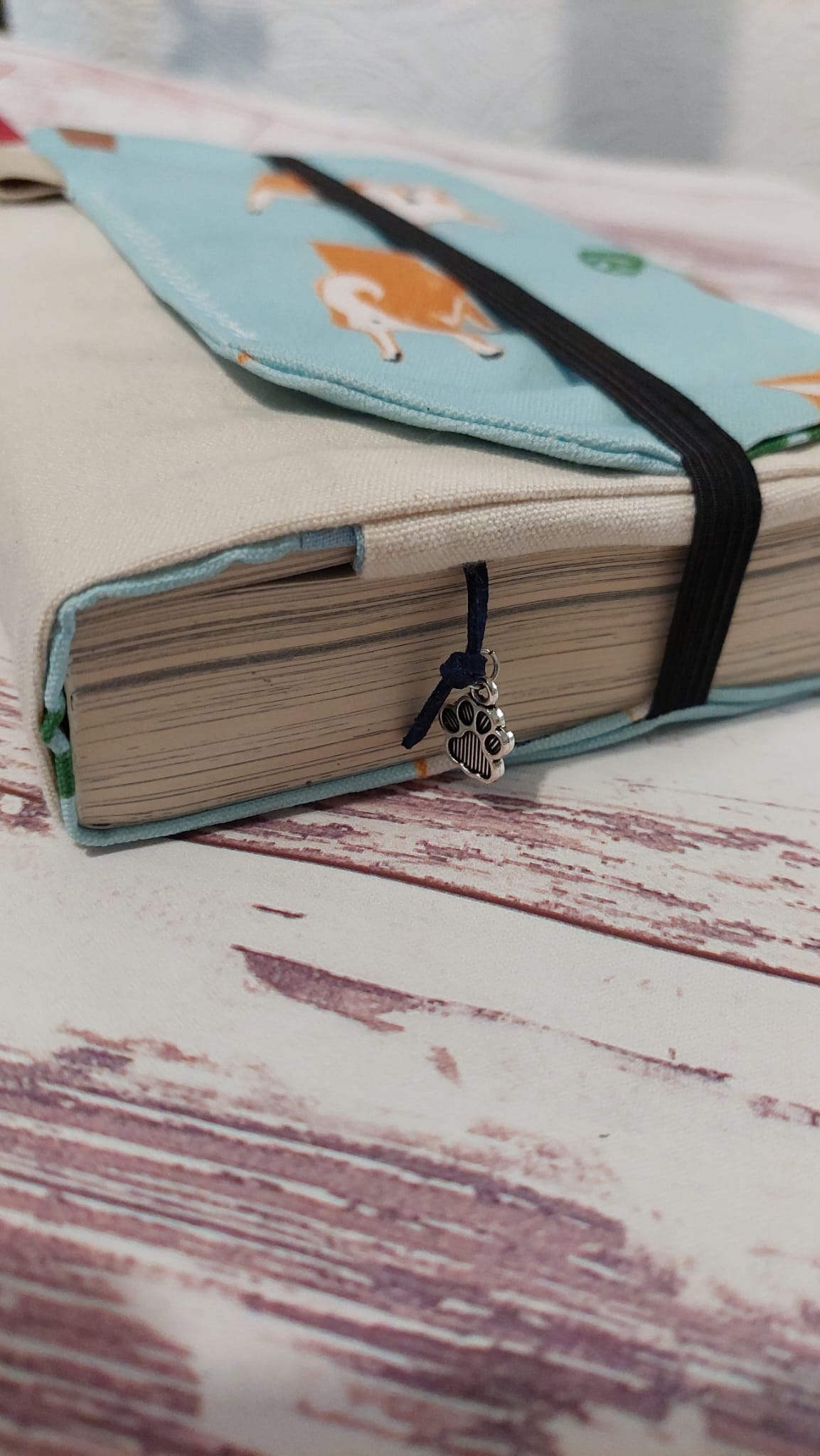beautiful charm is a good bookmark